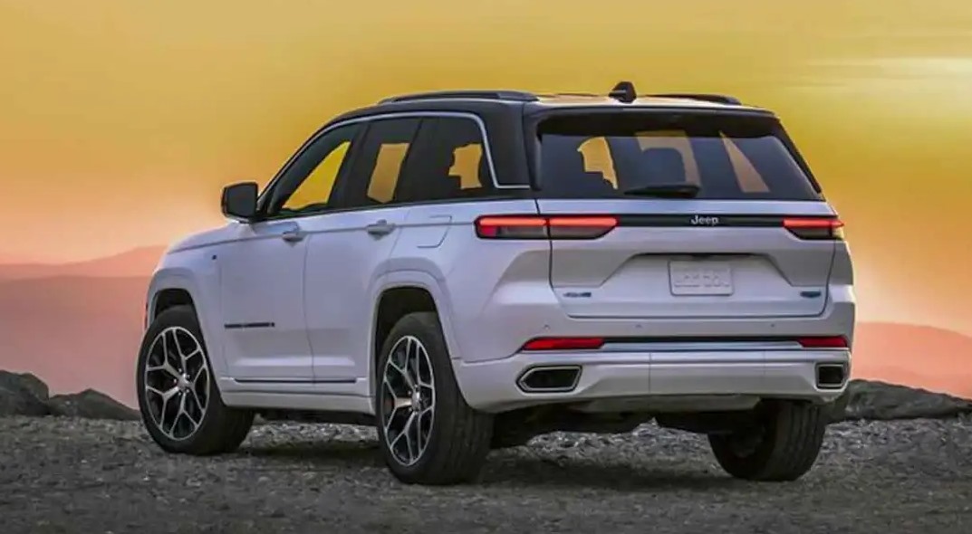 New 2024 Jeep Grand Cherokee Trackhawk Price, Specs