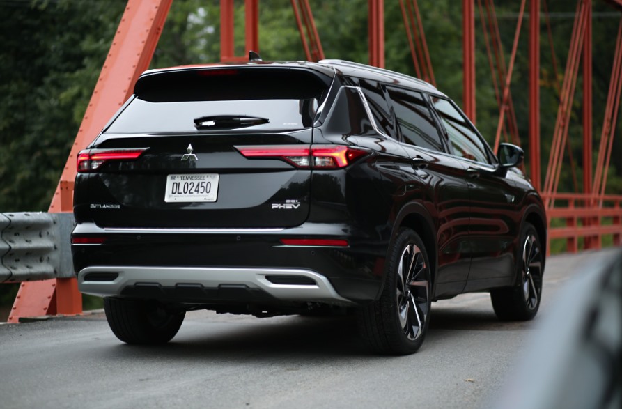 2024 Mitsubishi Outlander Interior, PHEV, and  USA Price