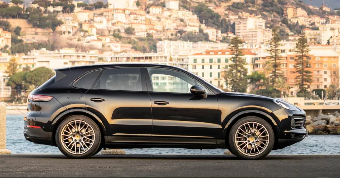 Porsche Cayenne 2025: Changes, Specs, and Photos