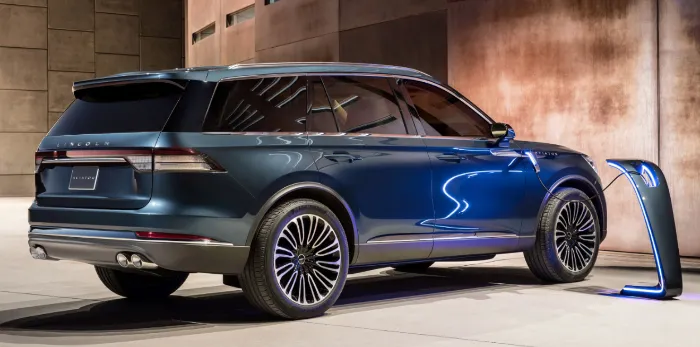 Lincoln Navigator 2025: Release Date, Specs, and Photos 